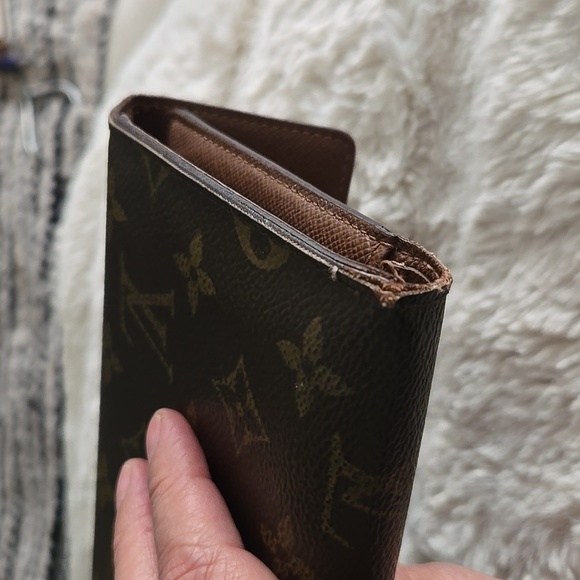 Vintage Louis Vuitton Monogram Wallet / Agenda / Passport Holder - Picture 12 of 15